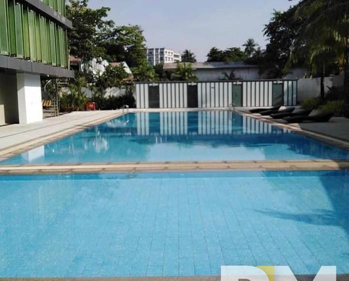 swimming pool - House for rent in Golden Valley