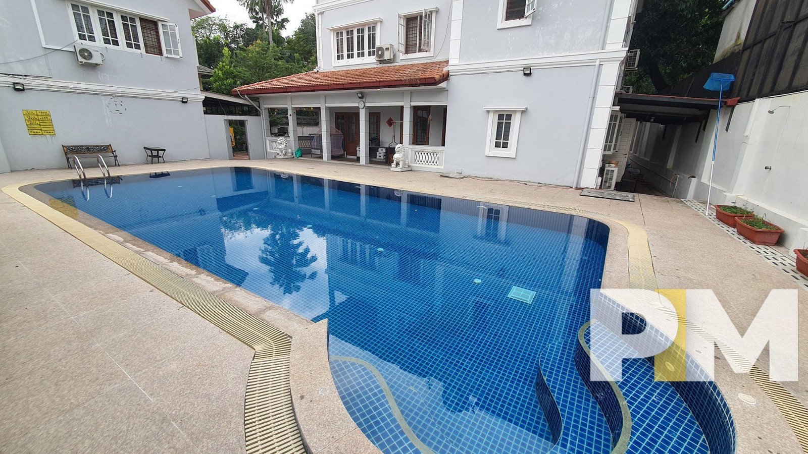 swimming pool - Rent in Yangon