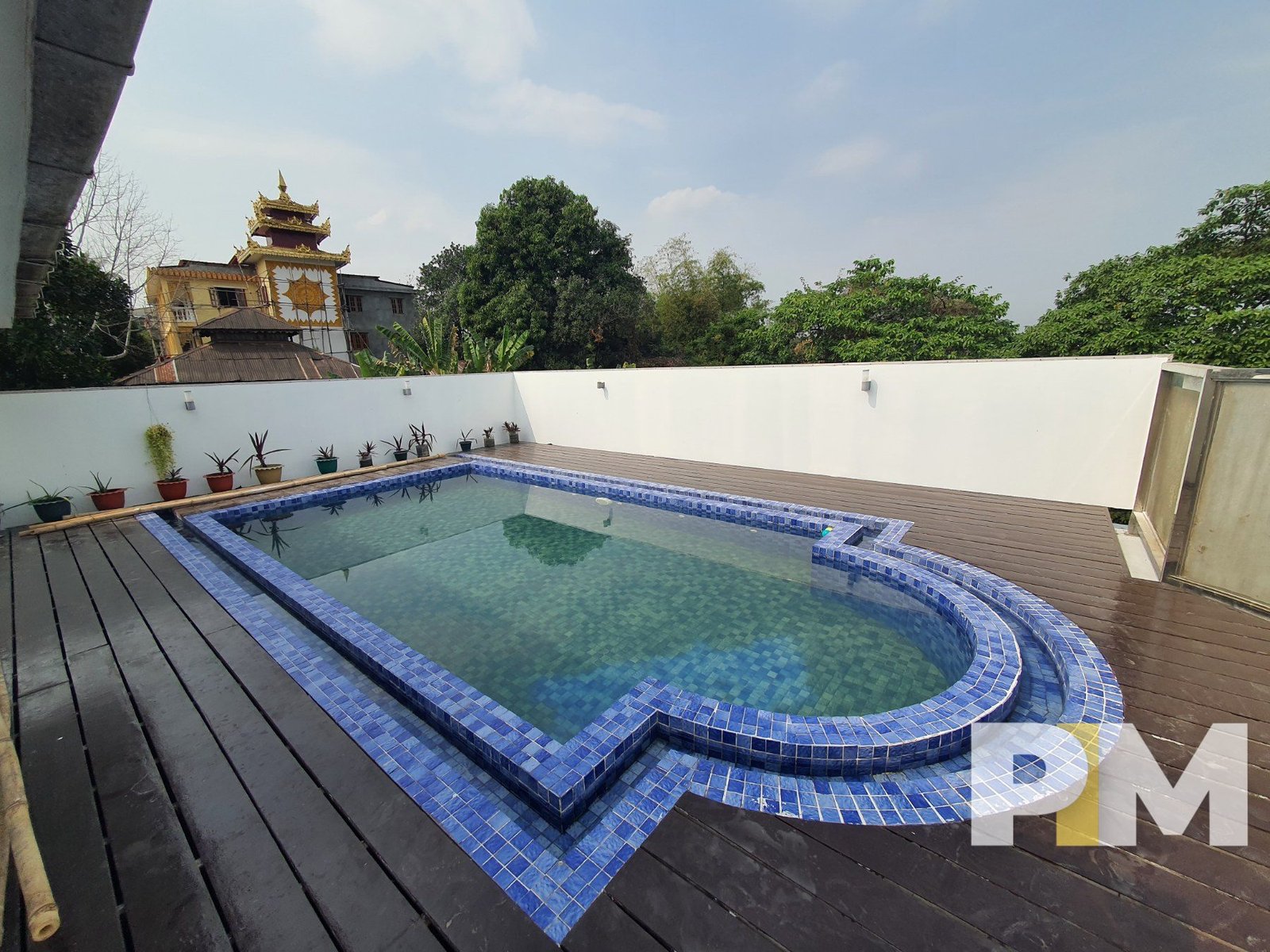 swimming pool - Rent in Yangon