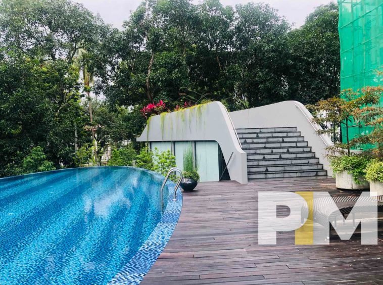 swimming pool - Rent in Yangon