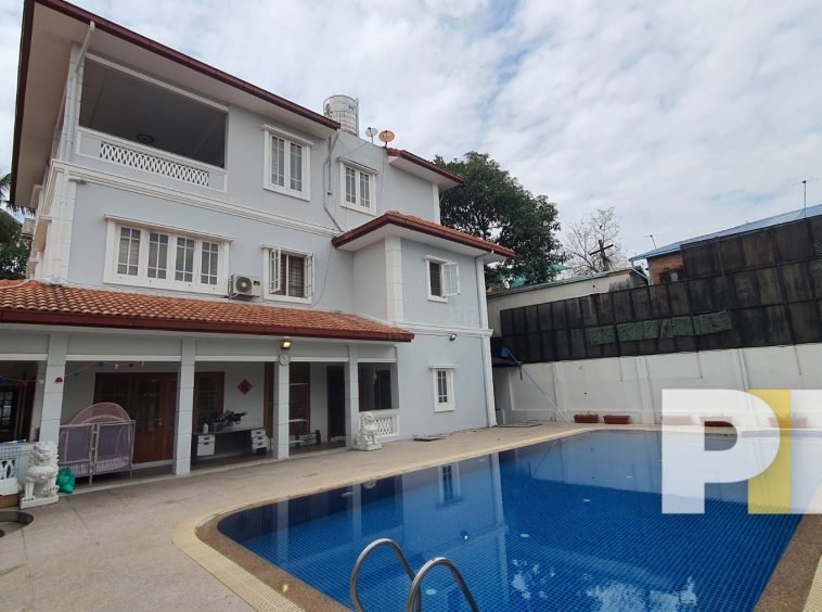 swimming pool - Yangon Luxury House