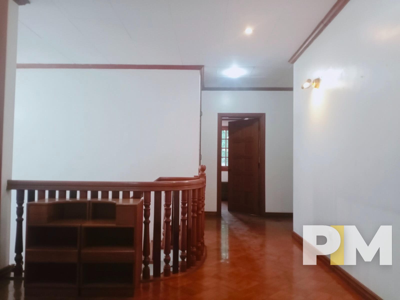 upstair landing - Rent in Yangon