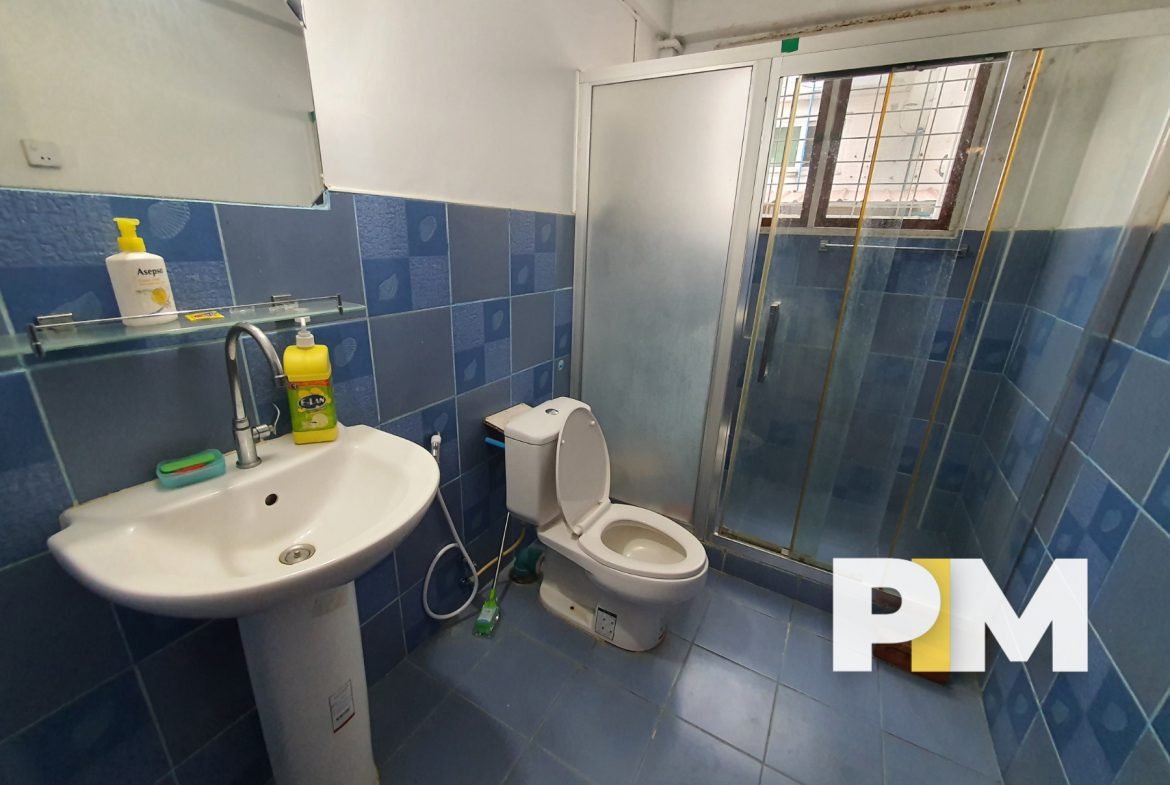 Bathroom wiht sink - Property in Yangon