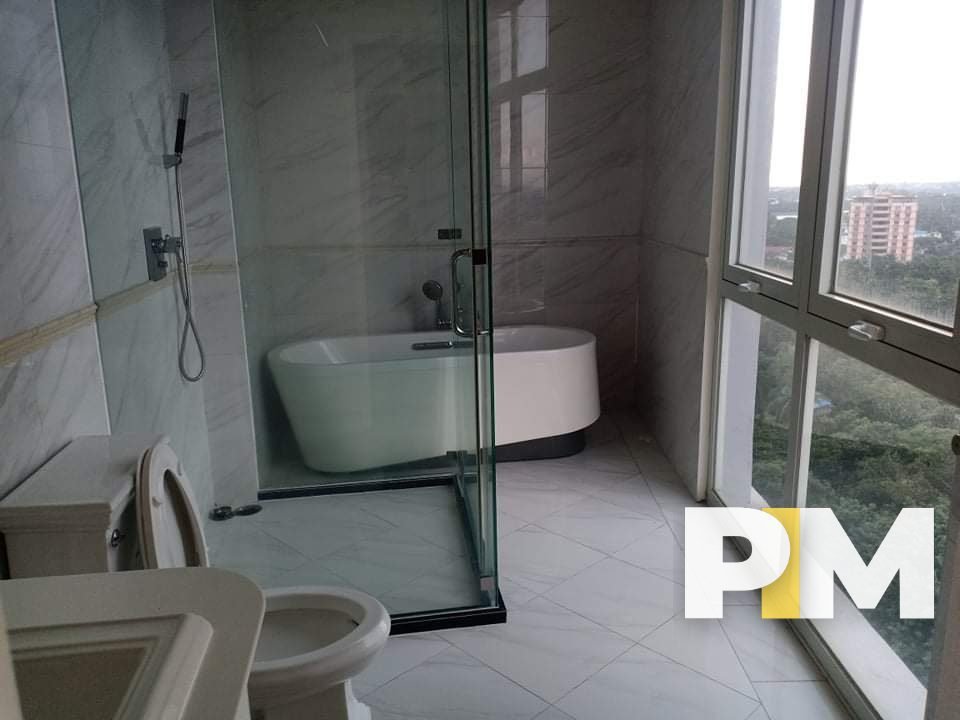 Bathroom with bath tub - Real Estate in Myanmar (2)