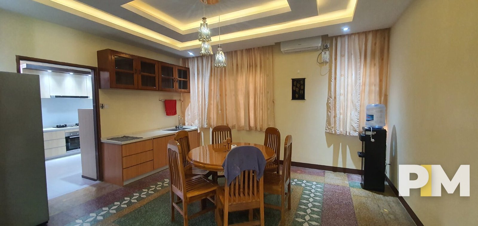 Dining tabel and chairs - Yangon Real Estate