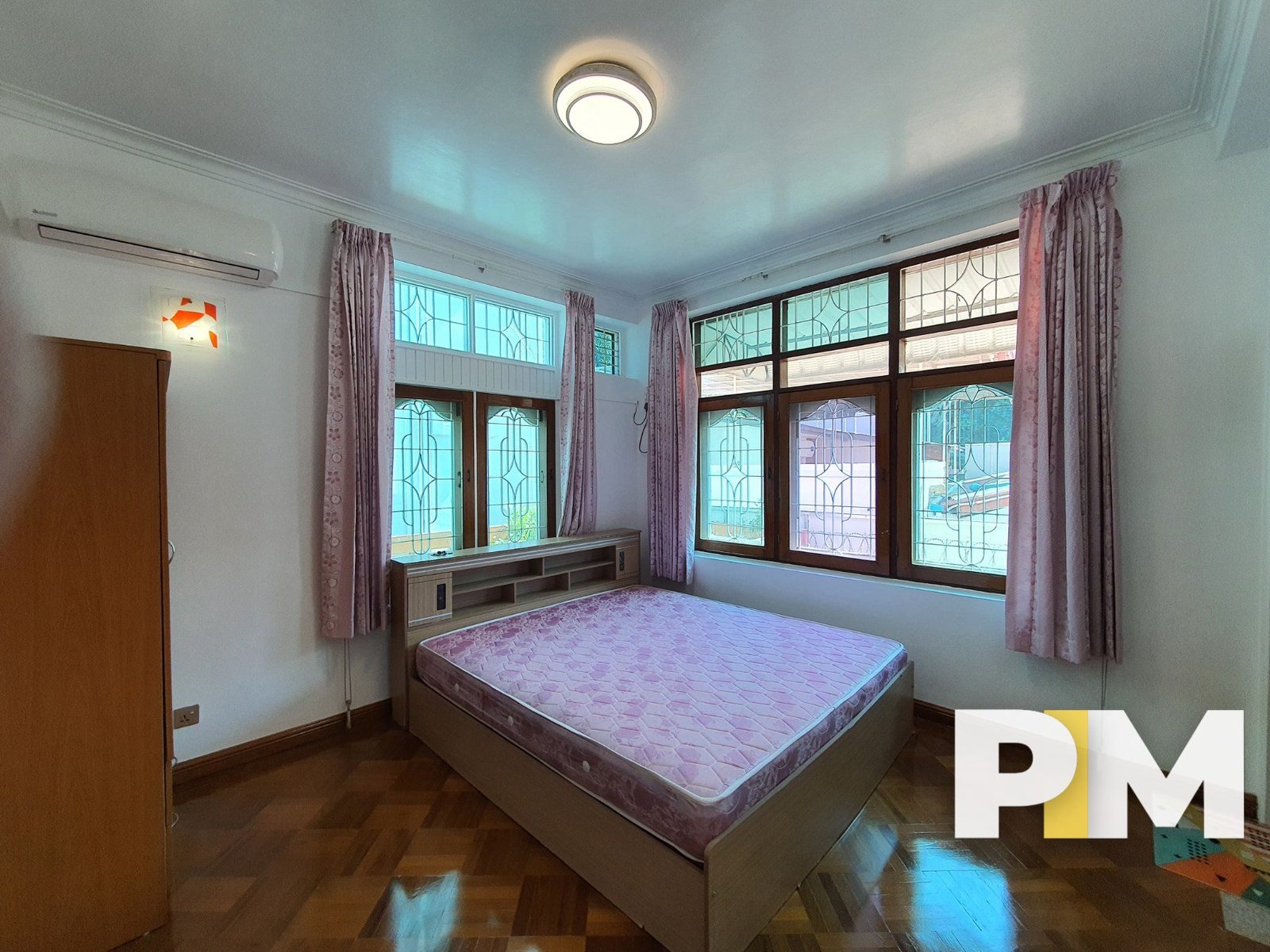 Room with curtains - Yangon Real Estate
