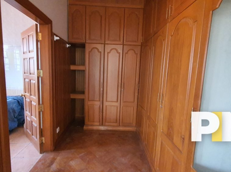 Room with wardrobe - Myanmar Real Estate