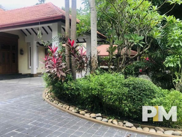 garden with driveway - properties in Yangon