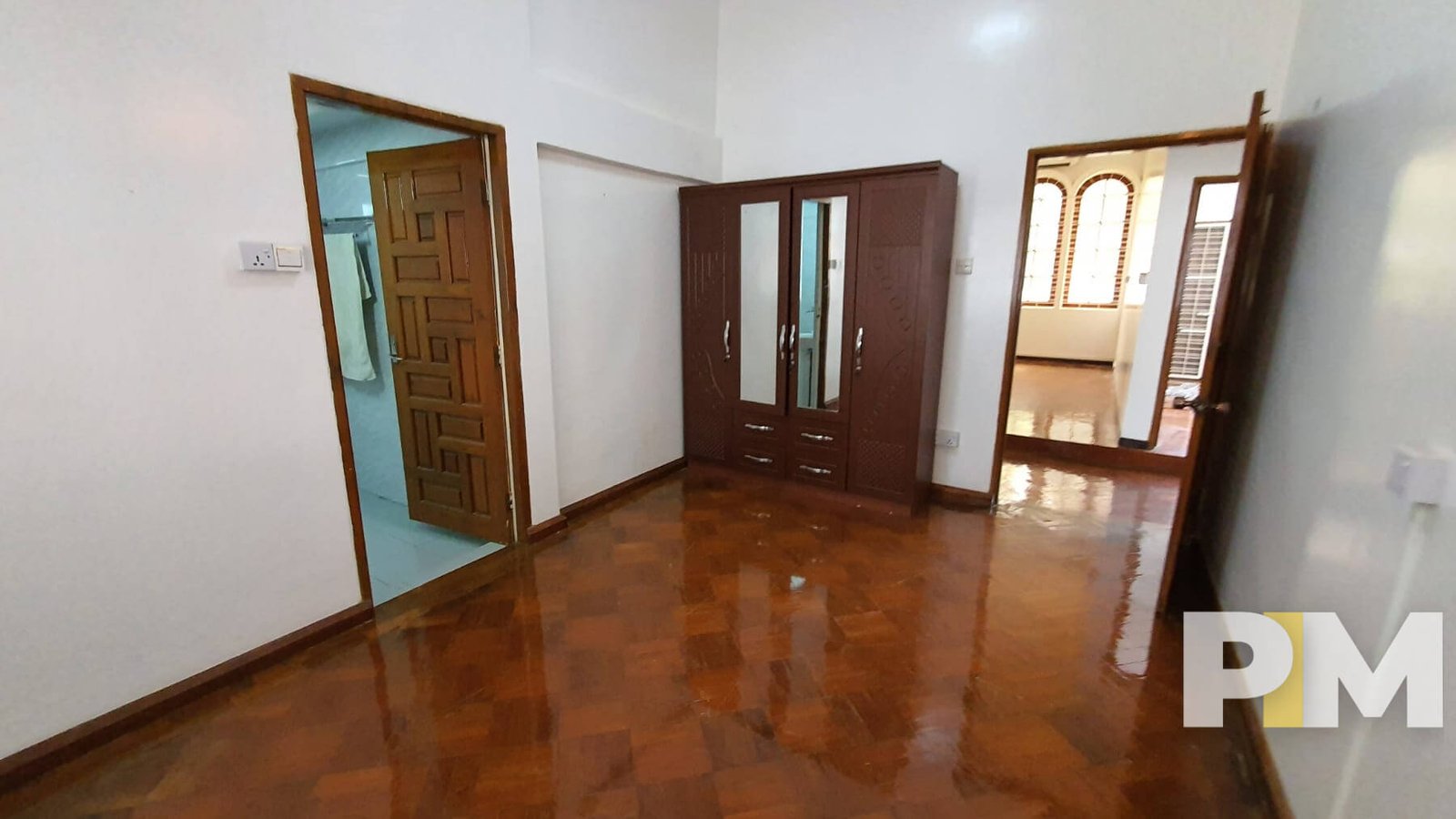 room with wardrobe - Real Estate in Yangon