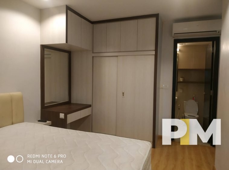 Bedroom wth dressing table - Yangon Real Estate