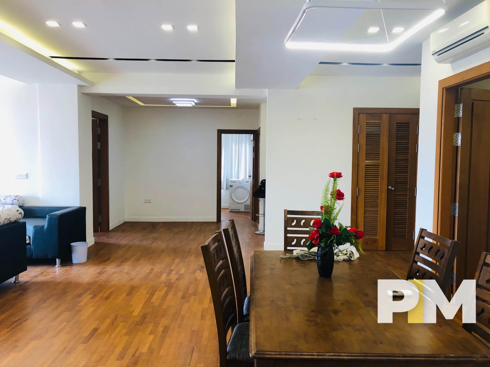 Dining table and chairs - Yangon Real Estate