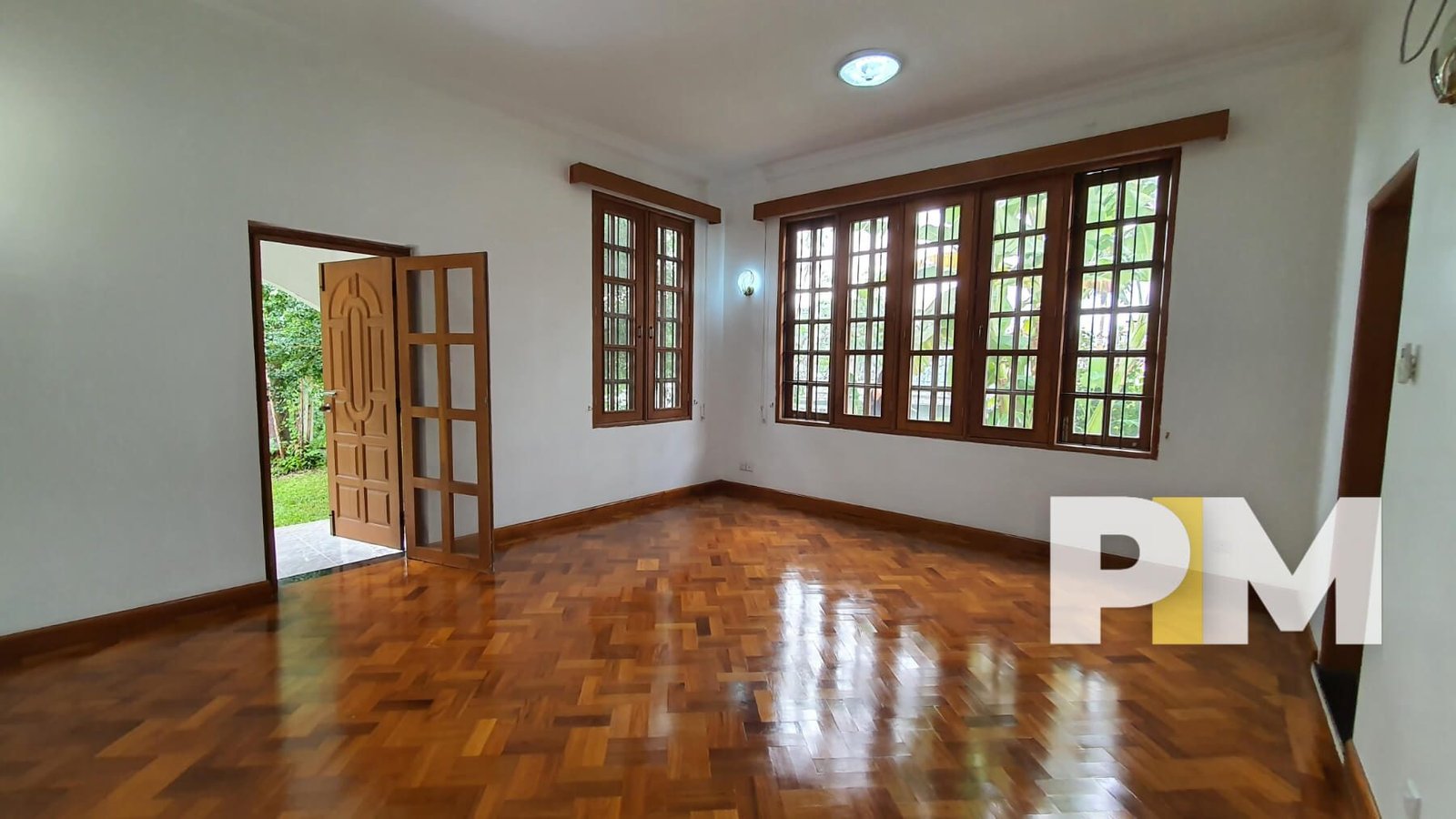 Open space with windows - Property in Yangon