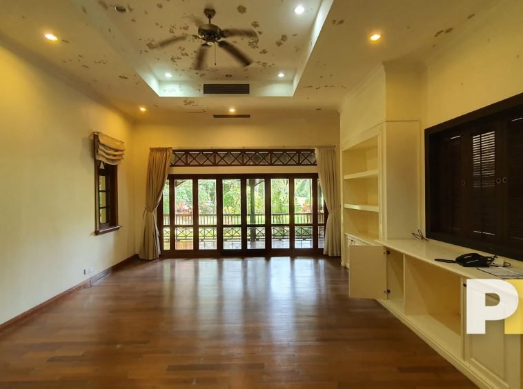 Room with TV - Myanmar Real Estate