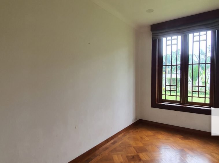 Room with window - Myanmar Real Estate