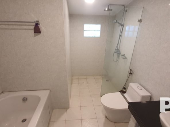 Bathroom with bath tub - Myanmar Real Estate