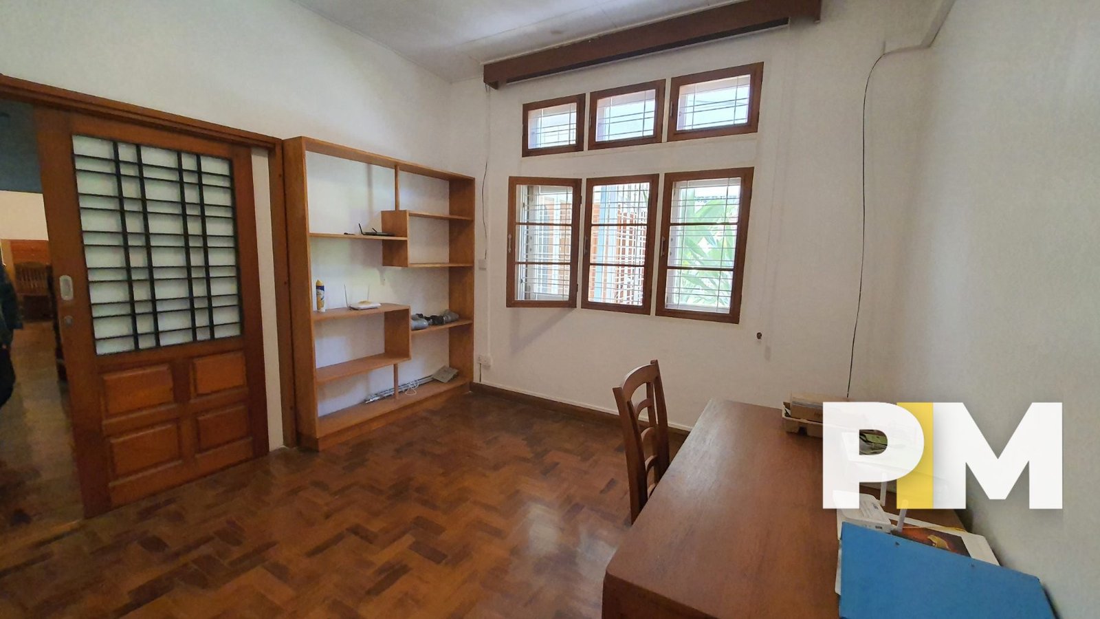 Room with windows - Real Estate in Yangon (2)