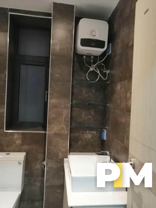 Myanmar Real Estate (Bathroom)