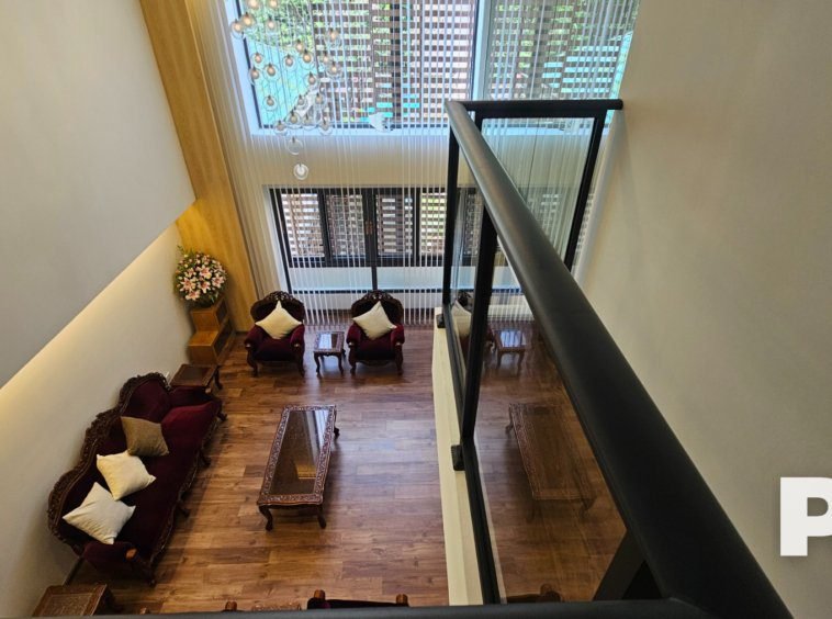 Condo for rent in Yangon Bahan Livingroom