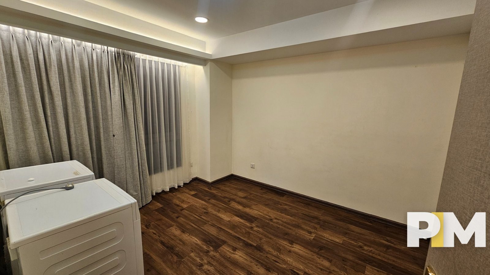 Diamond Condo for rent in Myanmar Yangon Bahan Township Room