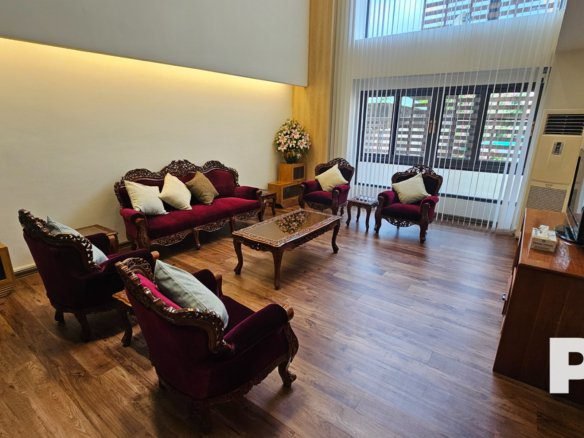 Yangon Condo for rent in Myanmar Diamond Hill Livingroom
